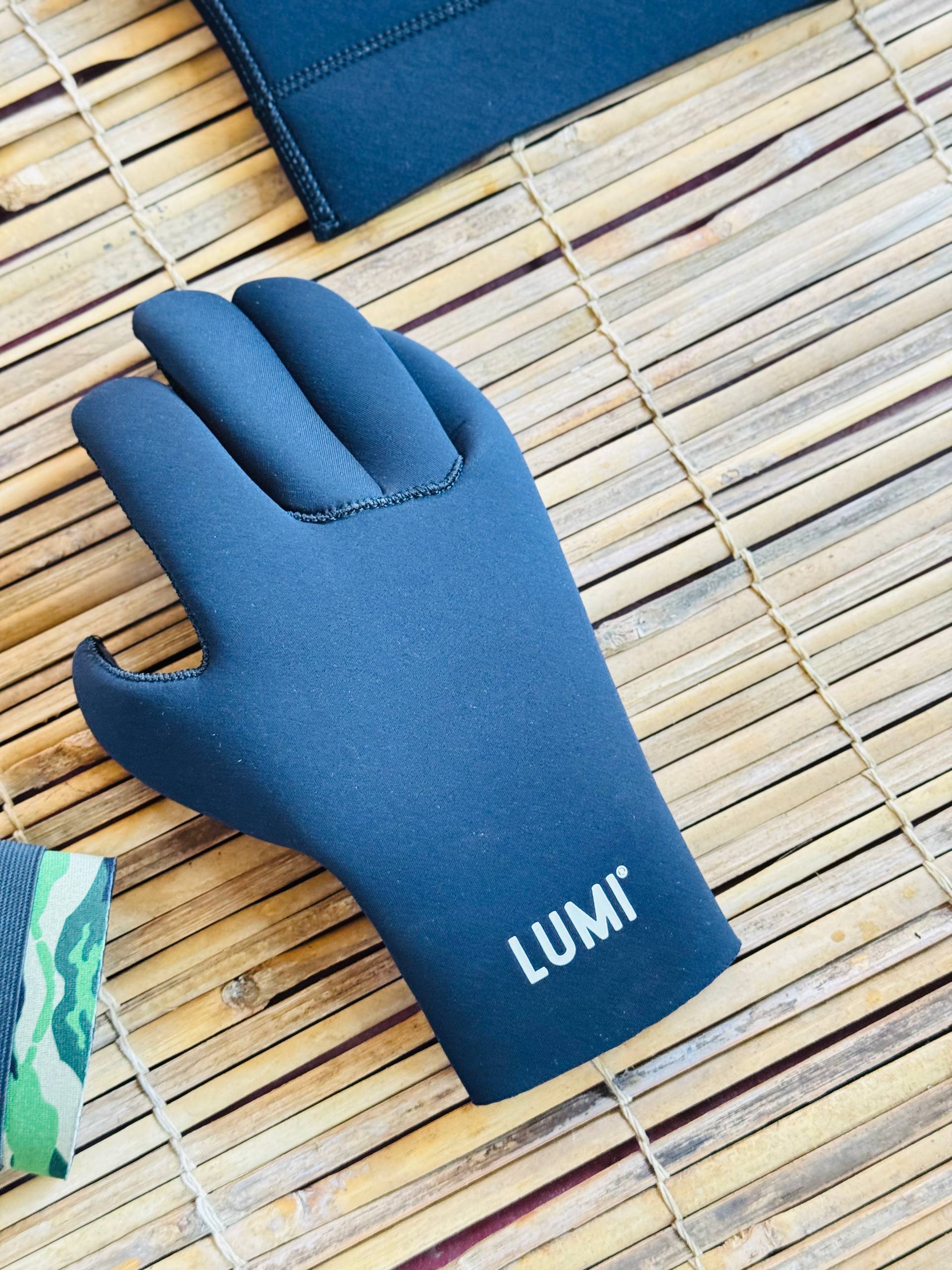 Coral Gloves